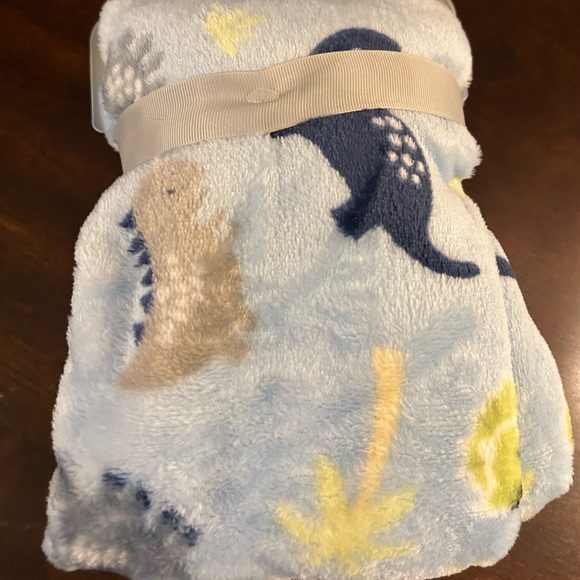 Parents Choice Plush Baby Blanket with Dinosaurs - Picture 4 of 6